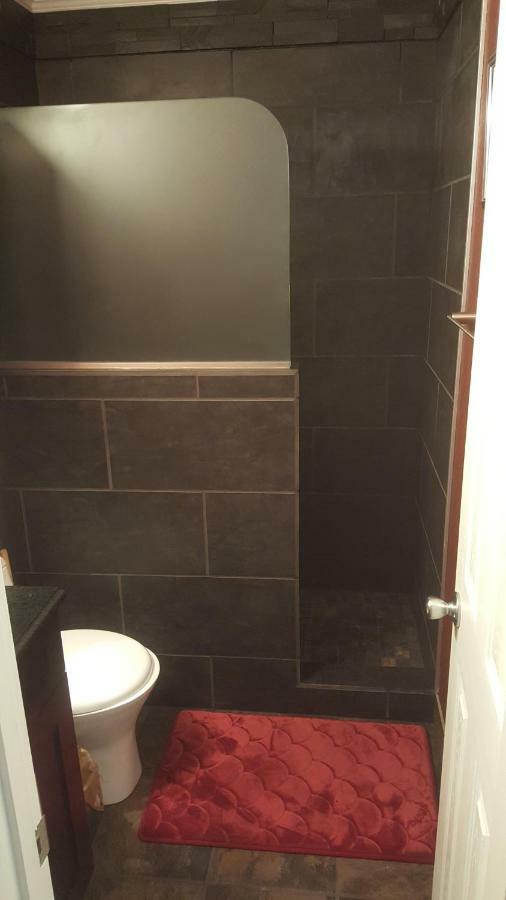 Contemporary Paradise W/ Private Bathroom ナッシュビル エクステリア 写真